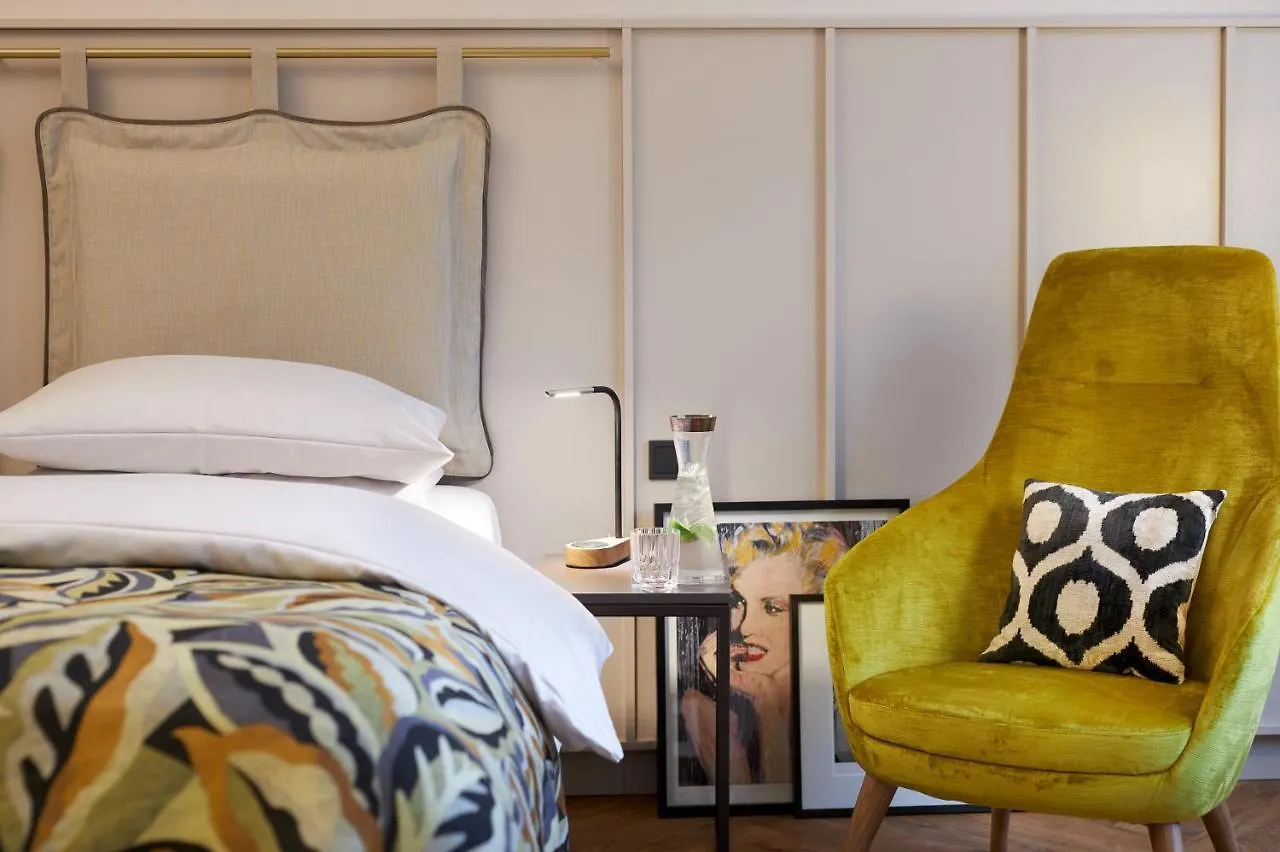 ****  Classik Hotel Alexander Plaza Berlin Germany